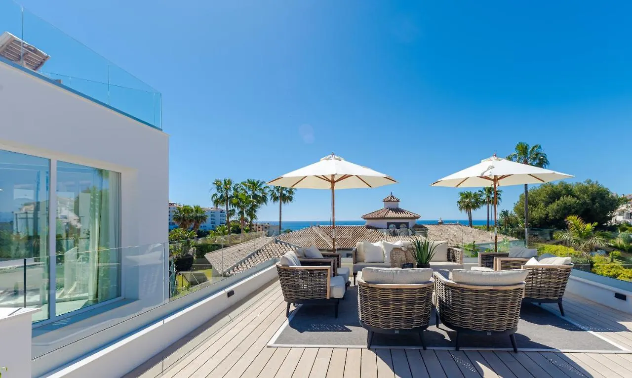Unique & Luxurious Villa With Heated Pool, Gym & C مالقة 0*,
