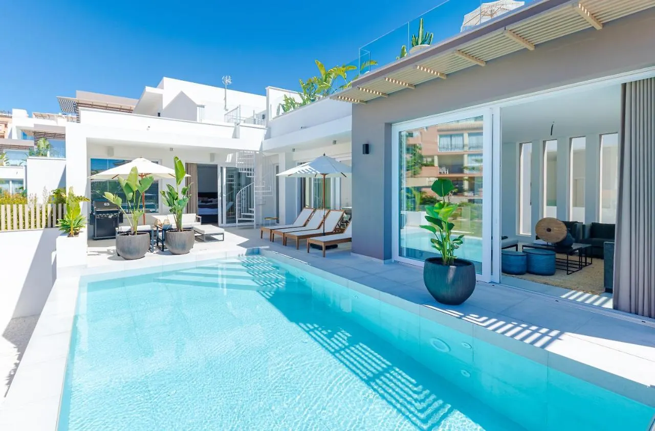 بيت للعطل Unique & Luxurious Villa With Heated Pool, Gym & C مالقة