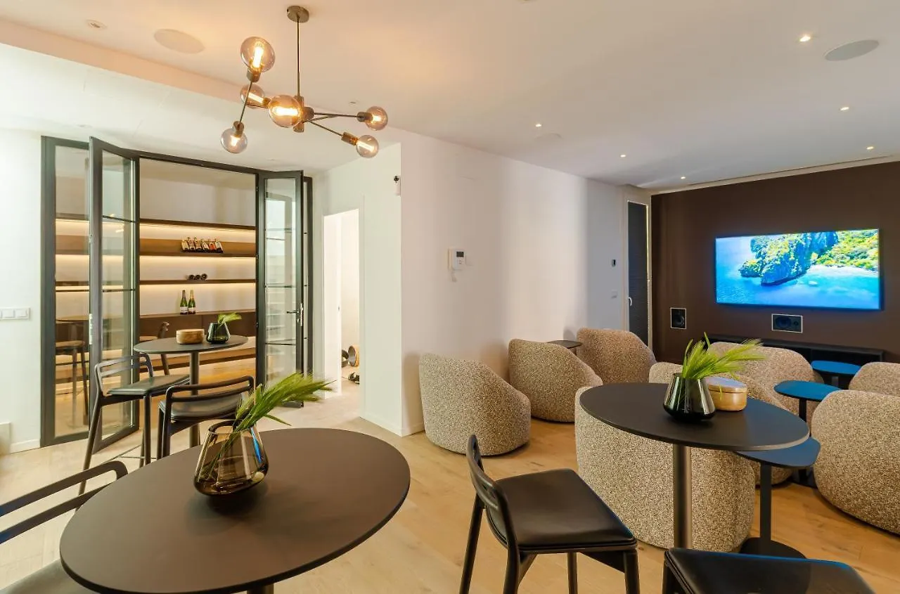 Unique & Luxurious Villa With Heated Pool, Gym & C مالقة