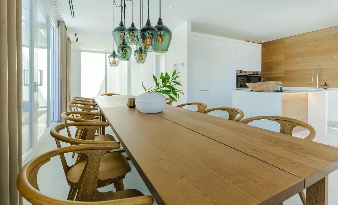 Unique & Luxurious Villa With Heated Pool, Gym & C Málaga Espanha