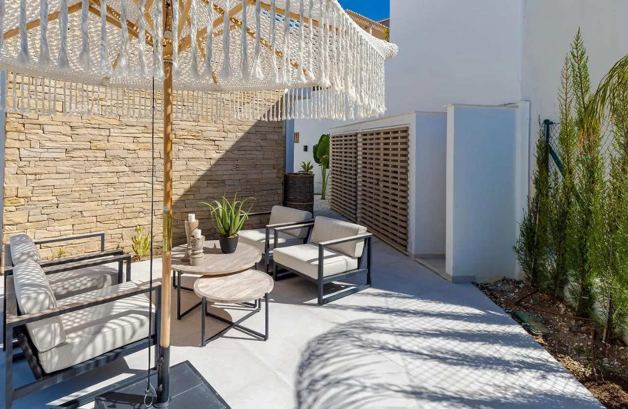 Unique & Luxurious Villa With Heated Pool, Gym & C Málaga Spagna
